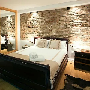 https://quiet-exclusive-apartment-historic-center.1costadelsol.com